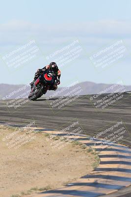 media/Nov-16-2025-Race Pace (Sun) [[8c5fa54630]]/Verified Riders/1-Turns 9 and 10 (925am)/